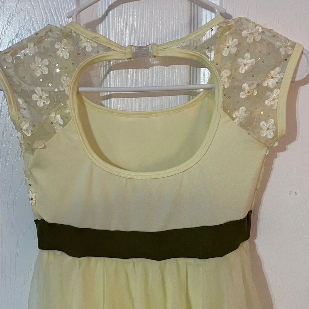 Curtain Call Dress -Ltyellow-cut out back-lace floral bodice-Tulle-Size Large
